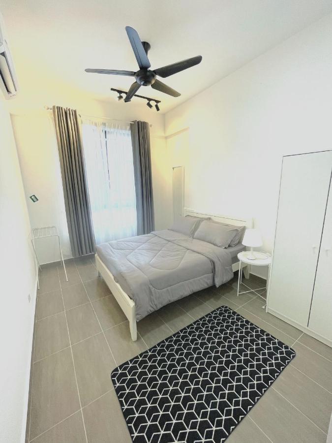 Deena Suite At Troika ,Kota Bharu Esterno foto